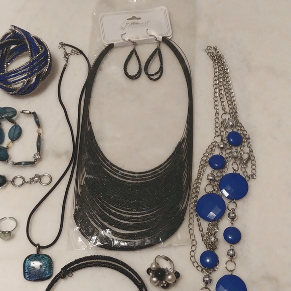 Jewelry Lot **24** pieces - Picture 7 of 7